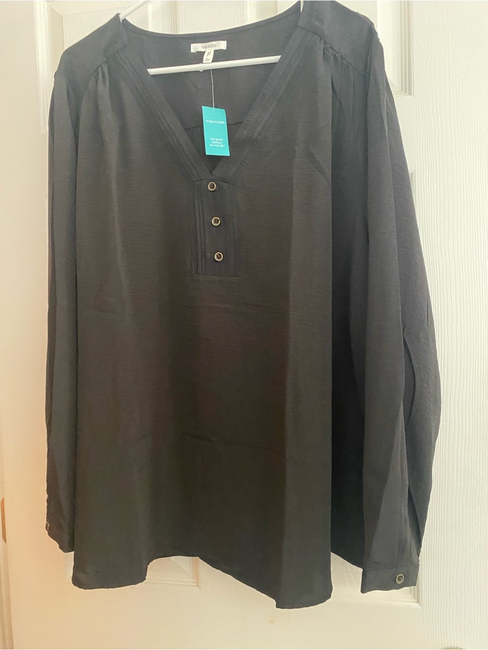 NWT- Maurices Black V-Neck Button Pintuck Henley Blouse- 3X